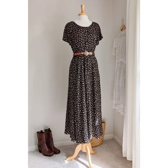 Vintage Black Floral Cinch Waist Flowy Maxi Length Dress - Picture 4 of 16